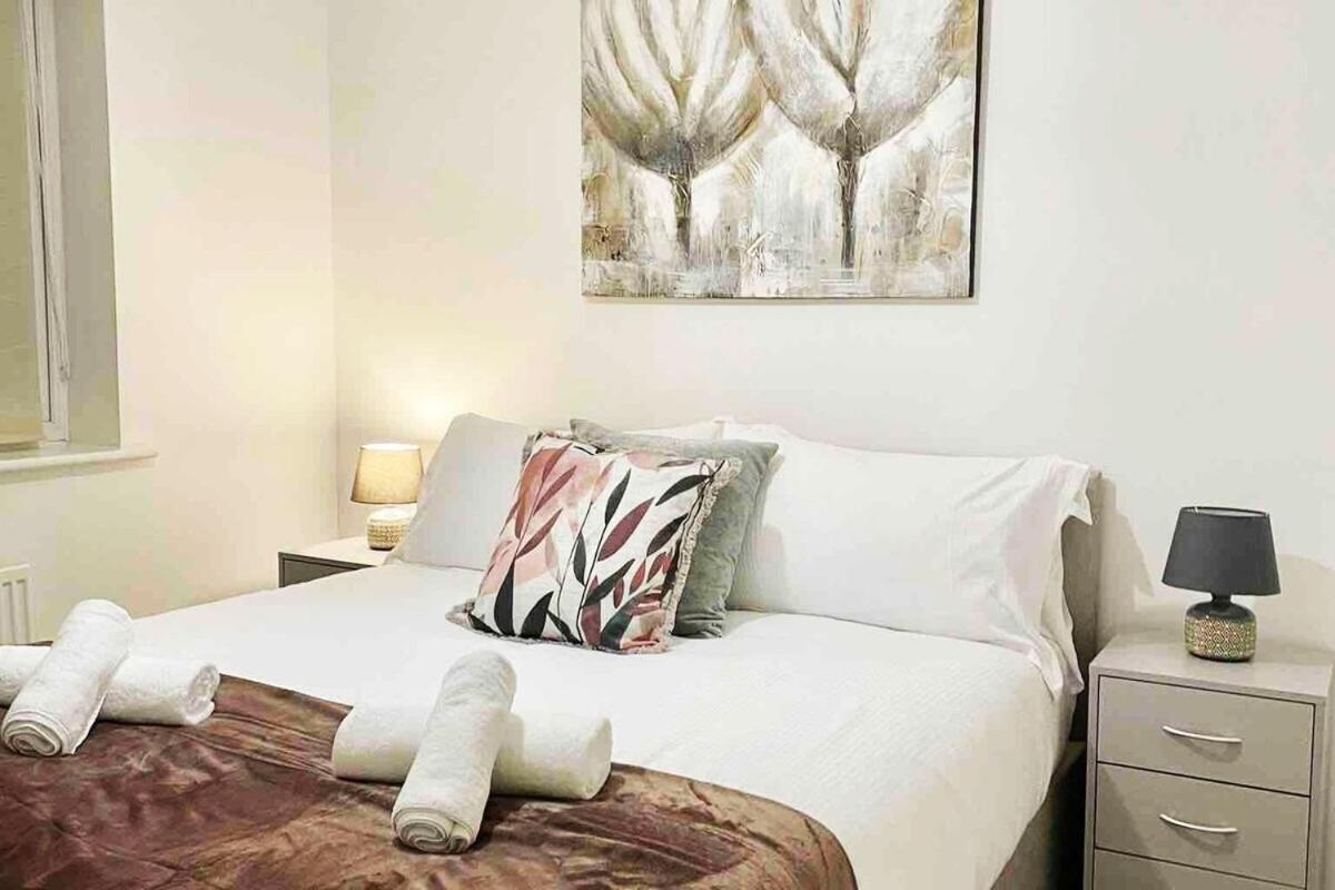 Great Home In Lovely Area With Parking, Sleeps 6 福克斯通 外观 照片
