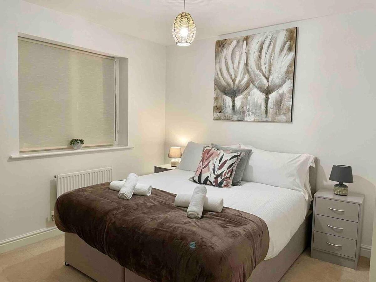 Great Home In Lovely Area With Parking, Sleeps 6 福克斯通 外观 照片