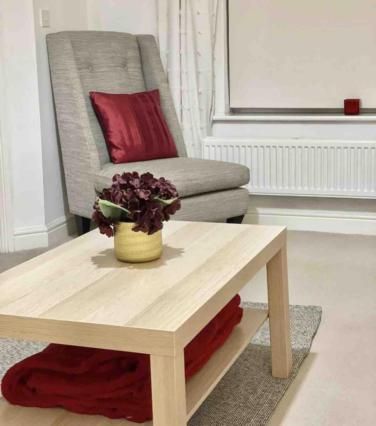 Great Home In Lovely Area With Parking, Sleeps 6 福克斯通 外观 照片