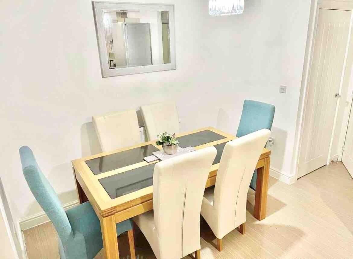 Great Home In Lovely Area With Parking, Sleeps 6 福克斯通 外观 照片