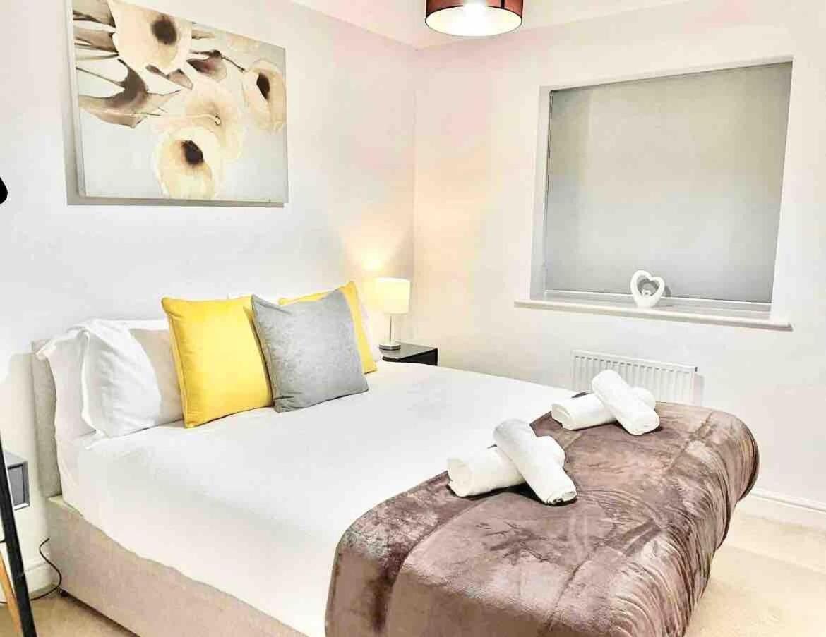 Great Home In Lovely Area With Parking, Sleeps 6 福克斯通 外观 照片